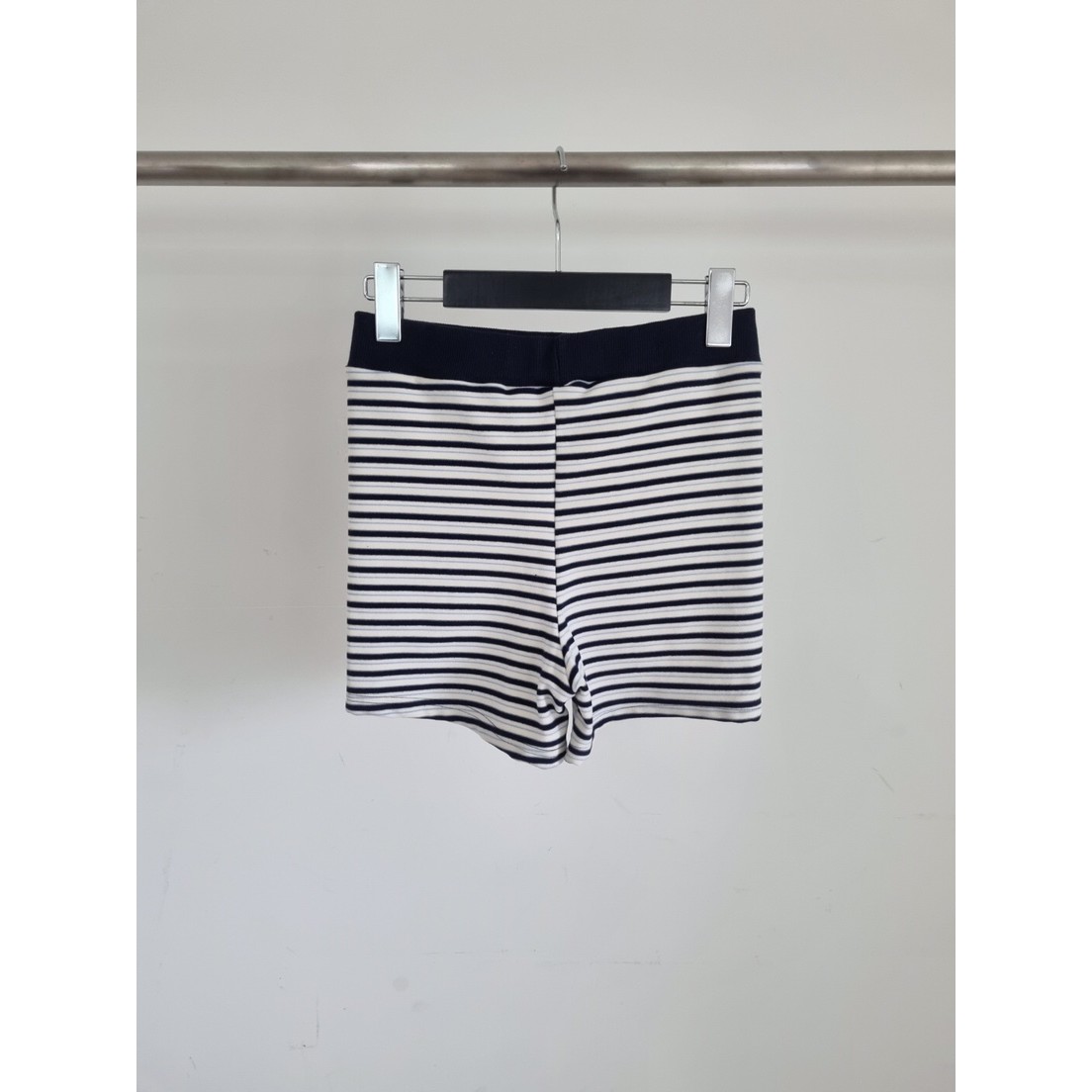 八1015韩国东大门运动短裤区4461405通勤潮流冬季简约正品原宿