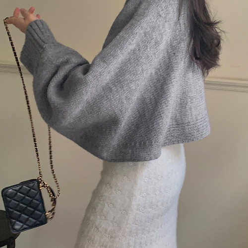 三1220韩国官网CRKO-t46296区女针织衫独特纯色大气正品浪漫冬款