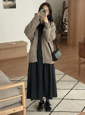 八1216韩国东大门运动户外针织衫区4543259欧美冬款时装新款精致