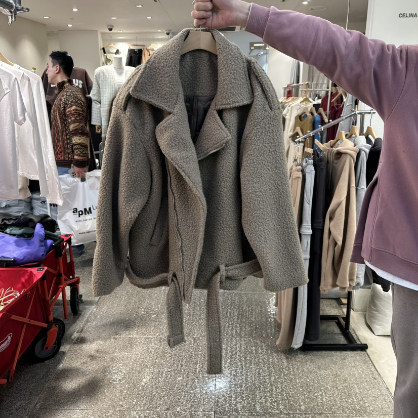 八1112韩国东大门运动瑜伽外套短款大衣区4487775学院休闲潮流