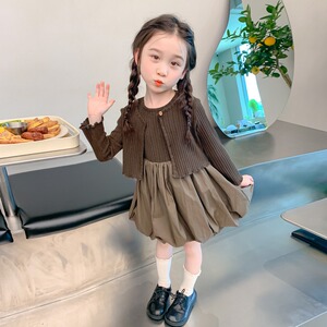 女童春秋季洋派时髦儿童兜兜裙套装秋装2023新款宝宝连衣裙两件套