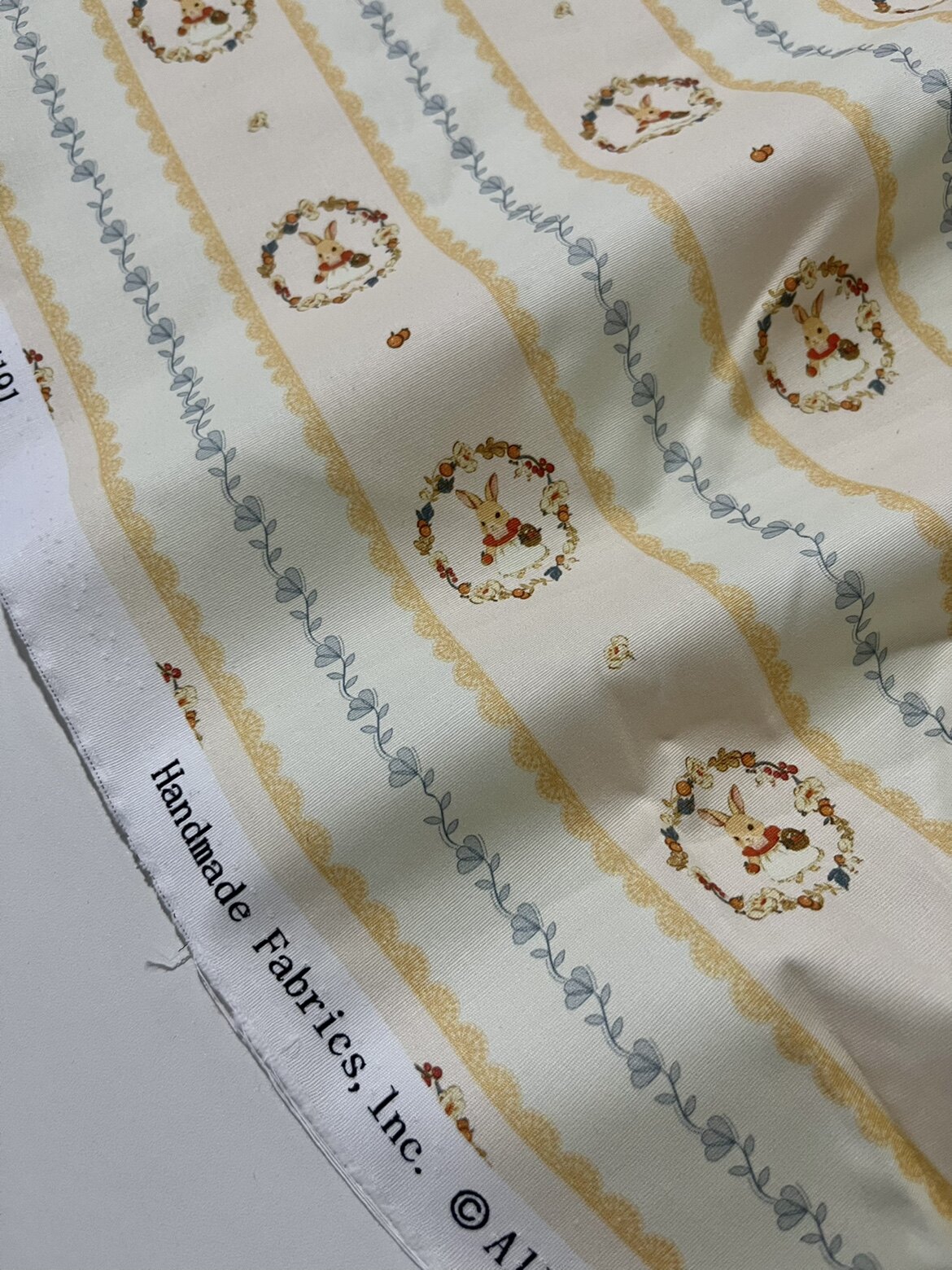 22区22.21号数码印花纯棉32支弹力双层府绸一米价1.35米宽使用感如何?