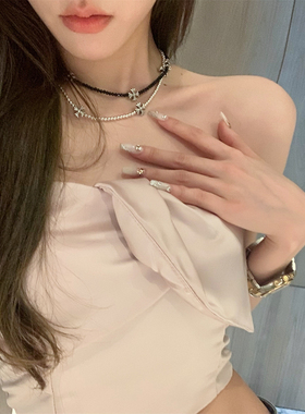 F PROJECT 【草莓绵绵冰】性感露肩修身显瘦气质缎面抹胸上衣