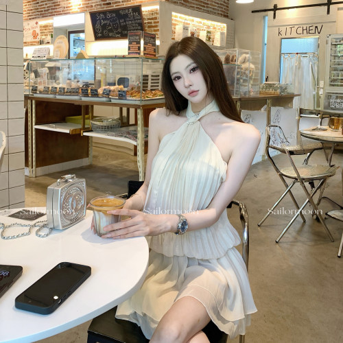 F PROJECT【奥莉安娜】长飘带钻扣修饰 挂脖大露背连衣裙裙裤夏季