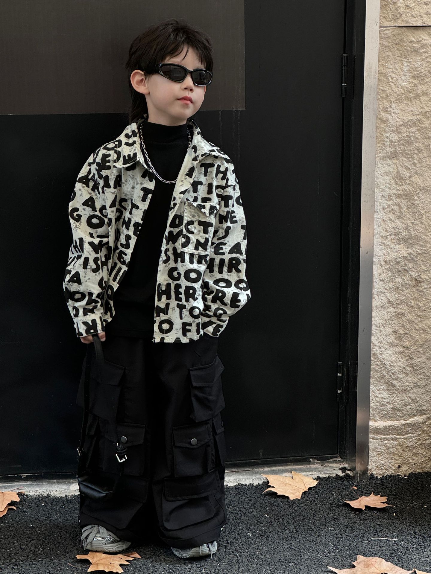 2024秋季新款韩版男童时尚百搭洋气字母设计感休闲衬衫儿童潮