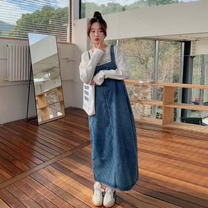 盐系牛仔学院风背带裙女春秋款宽松减龄设计感少女显瘦气质连衣裙图片
