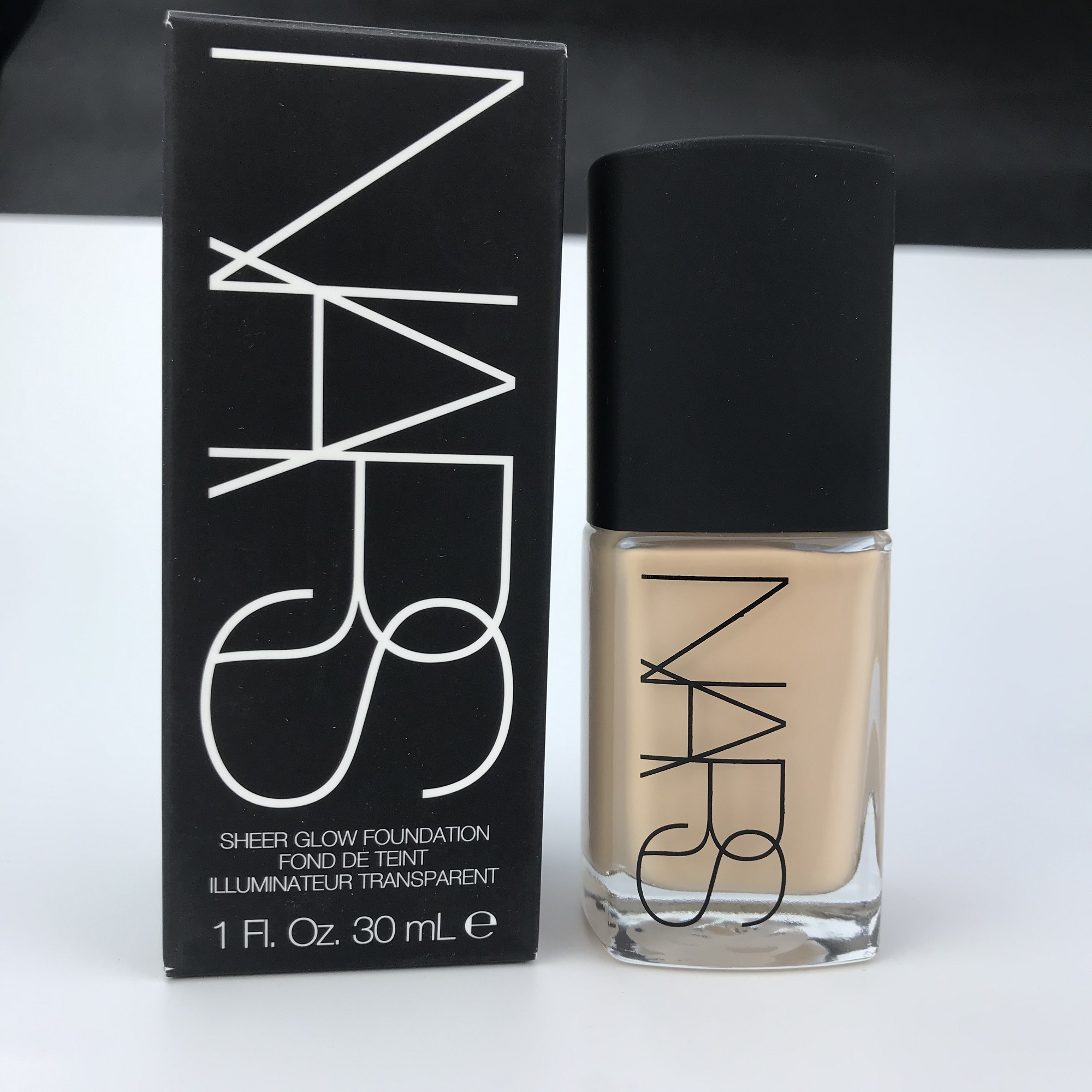 sheer glow,sheertights 现货nars sheer glow遮瑕粉底液gobi siberia光透亮彩粉底液30ml