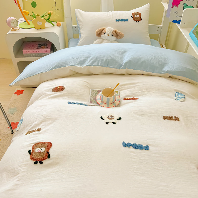 THE NEW PRINCESS STYLE COTTON FOUR-PIECE SET IN THE BEGINNING OF THE SCHOOL SEASON IS A SMALL FRESH AND SIMPLE COTTON QUILT COVER SOFT STUDENT DORMITORY BED SHEETS