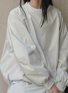 2026秋季新款日系休闲运动风圆领卫衣宽松廓形舒适显瘦长袖上衣女