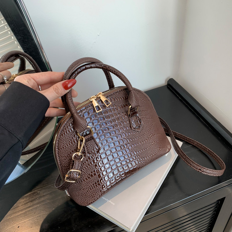 包包女2025夏季新款时尚鳄鱼纹单肩斜挎包小众设计手提复古贝壳包,箱包皮具/热销女包/男包,小方包,淘宝优惠券,粉丝福利购,淘宝优惠卷