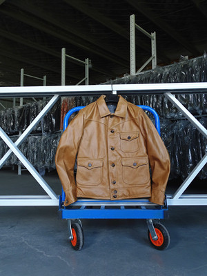 拆迁：整仓抛售烟草油蜡牛皮