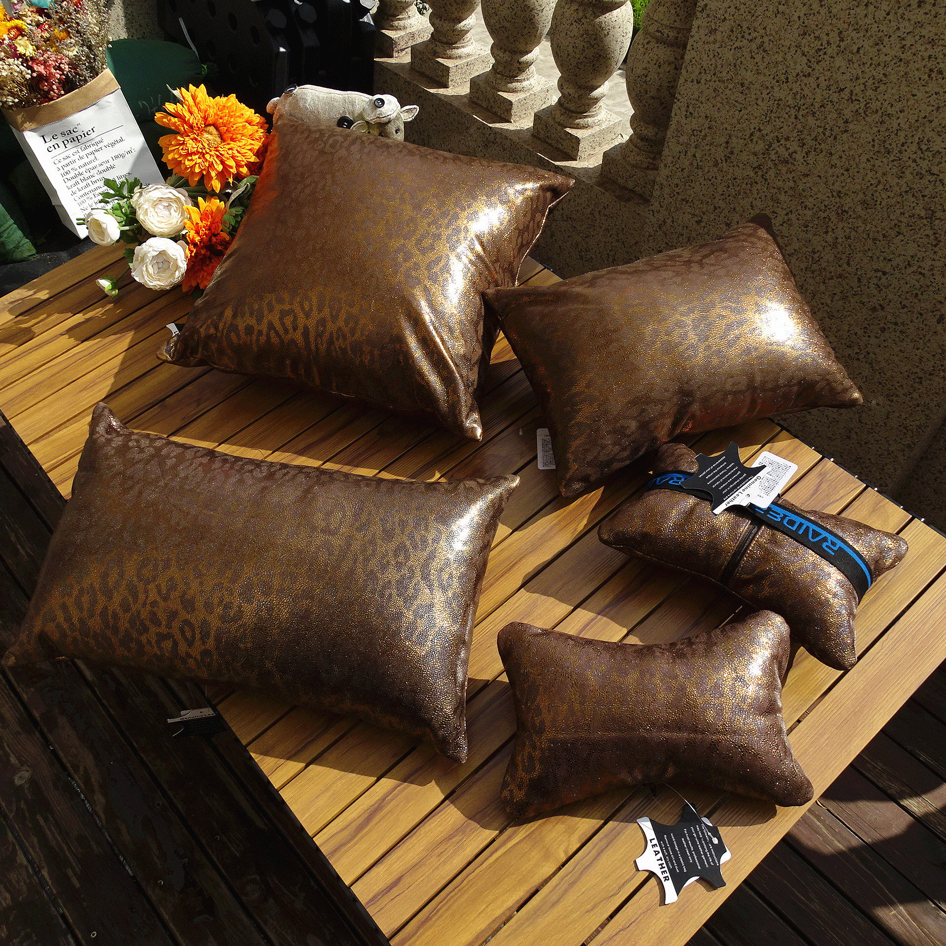 【金钱豹】意大利ilcea进口小牛皮车型通用真皮抱枕腰枕汽车头枕