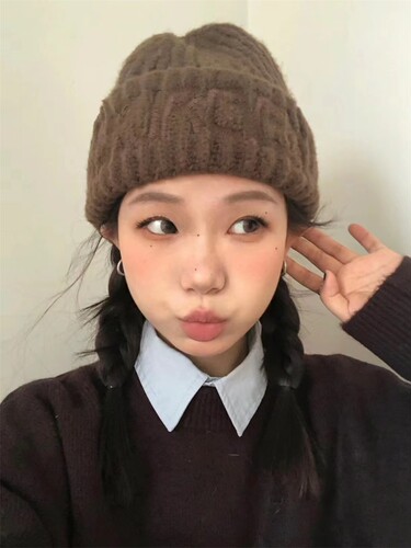 秋冬棕色咖啡色显脸小护耳毛线帽