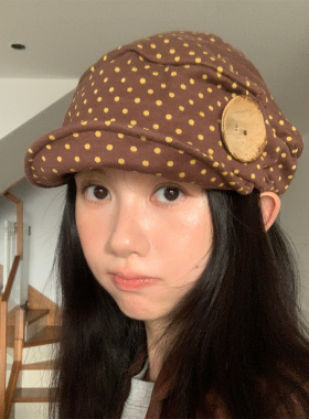 日系复古纽扣波点大版型云朵帽女