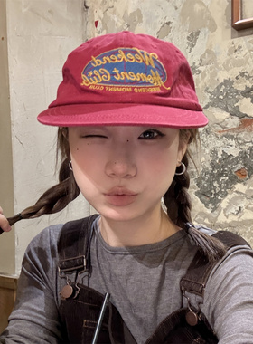 韩版小众潮牌刺绣软顶红色平檐帽
