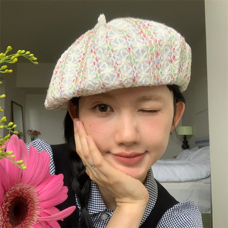 适合夏天的彩线蕾丝小花贝雷帽女