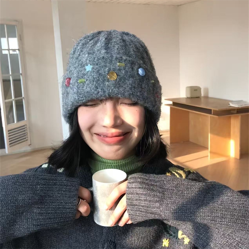 【彩色糖果】纯手工缝制纽扣护耳毛线帽秋冬保暖显脸小包头冷帽