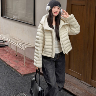 短款三角标排骨羽绒服女冬季新款宽松保暖白鹅绒连帽泡芙外套8808