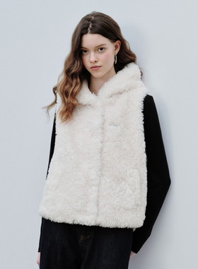 PSO Brand女装连帽白色背心保暖毛绒马甲女款休闲坎肩外套冬季