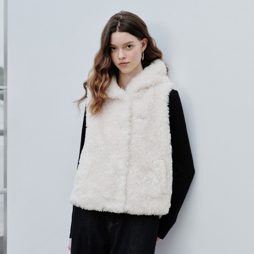 PSO Brand女装连帽白色背心保暖毛绒马甲女款休闲坎肩外套冬季