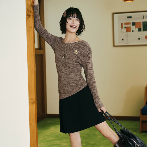 PSO Brand女装可爱金毛小狗斜肩修身针织长袖T恤女上衣休闲百搭秋