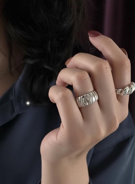 今饰有约复古麻花素圈戒指