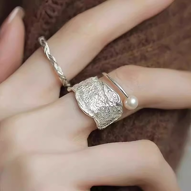 今饰有约甜酷肌理珍珠戒指女