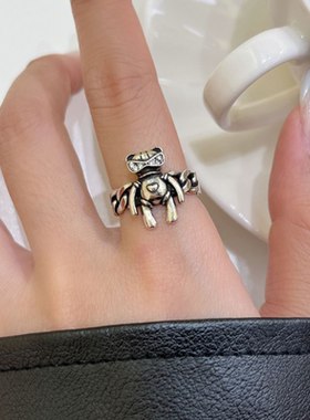 今饰有约甜酷小熊爱心戒指女