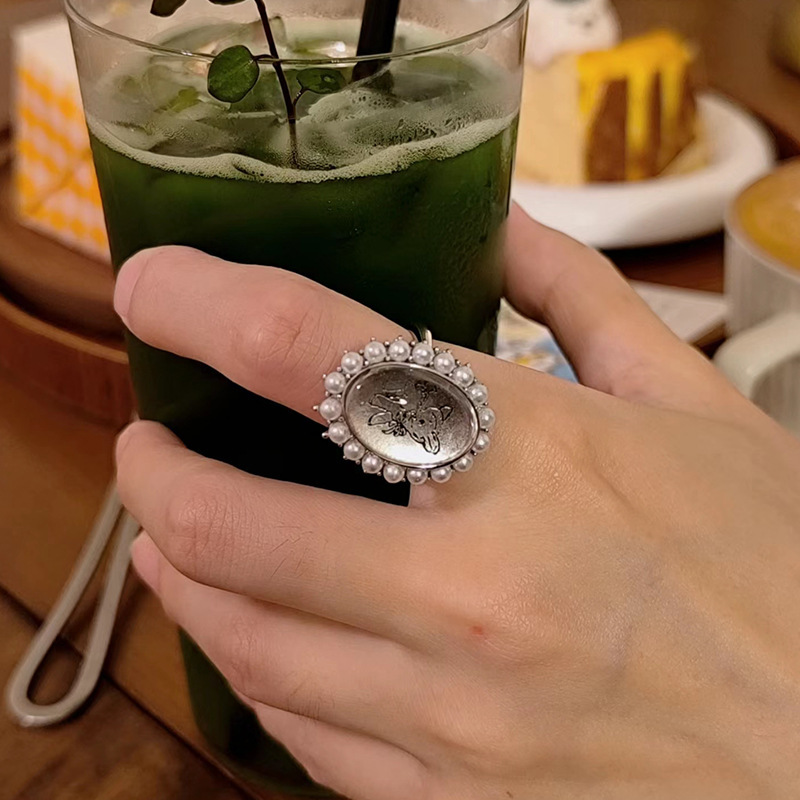 今饰有约小鹿珍珠戒指女