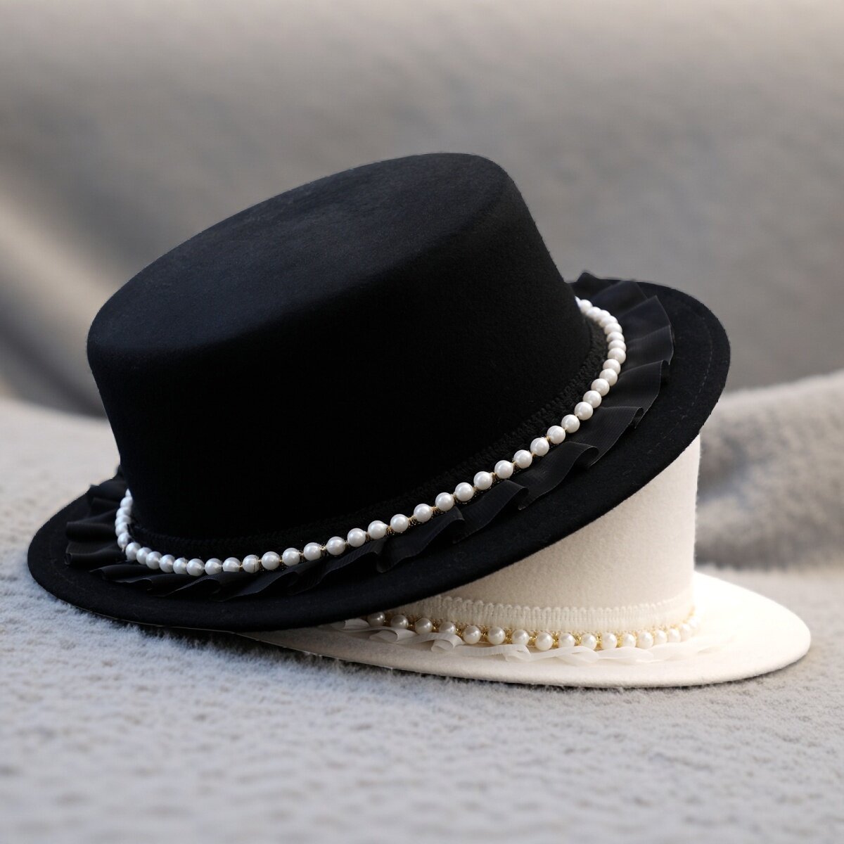 秋冬平顶羊礼帽女平沿小沿毡帽英伦毛呢帽黑色羊毛帽出逛街百搭潮