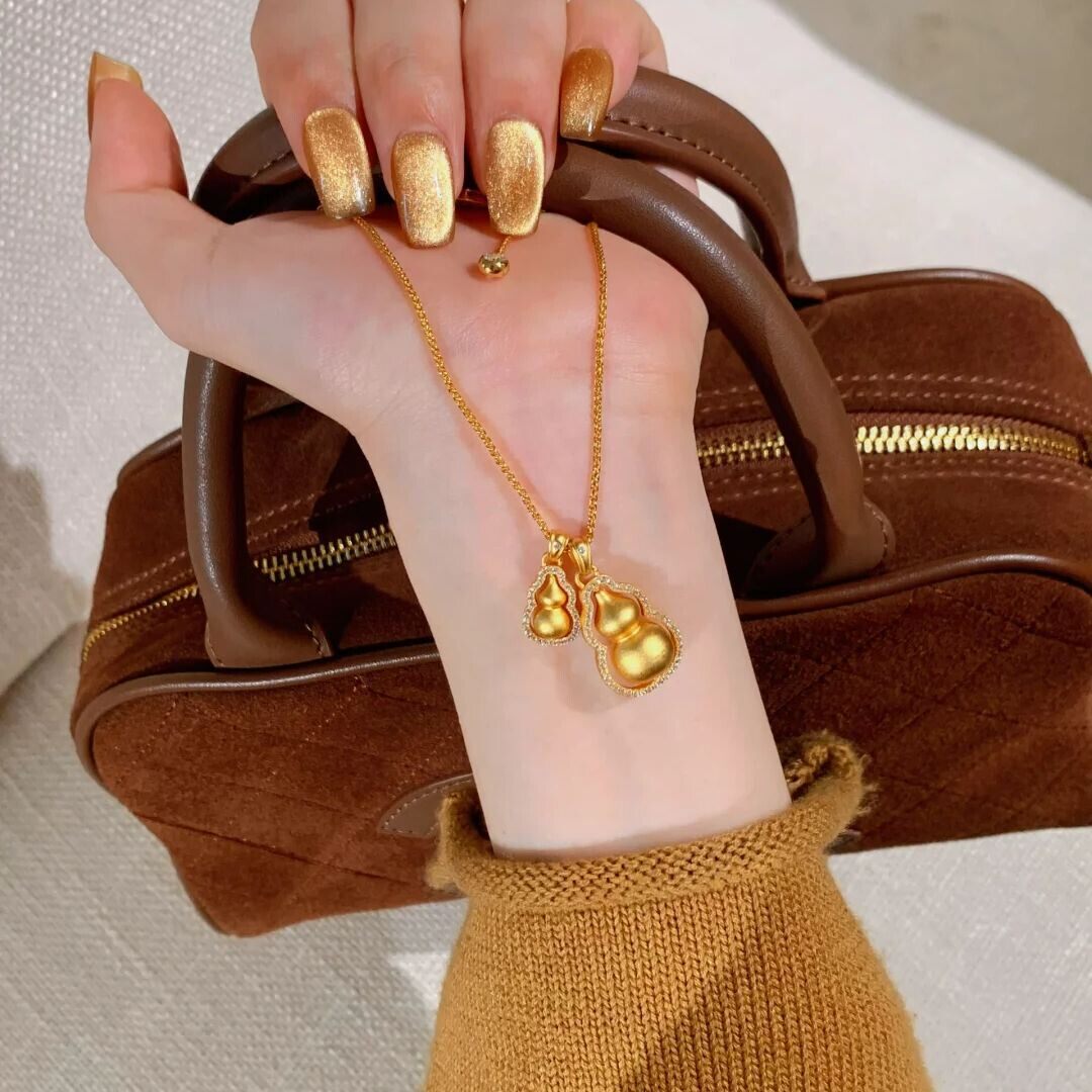 韦雪同款点钻可旋转葫芦吊坠黄金色沙金福禄挂坠秋冬项链毛衣链女