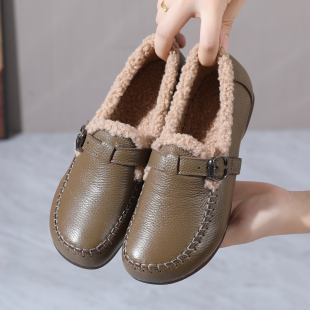 真皮软底毛毛鞋冬季保暖妈妈鞋牛筋底加绒女鞋大码一脚蹬平底棉鞋