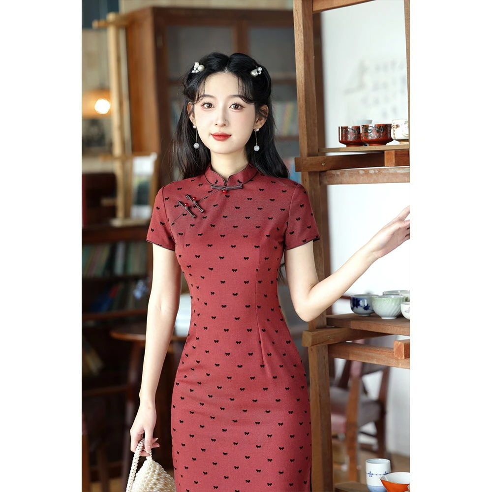 胖东来无袖红色波点旗袍女夏季新中式订婚礼服裙日常可穿改良年轻