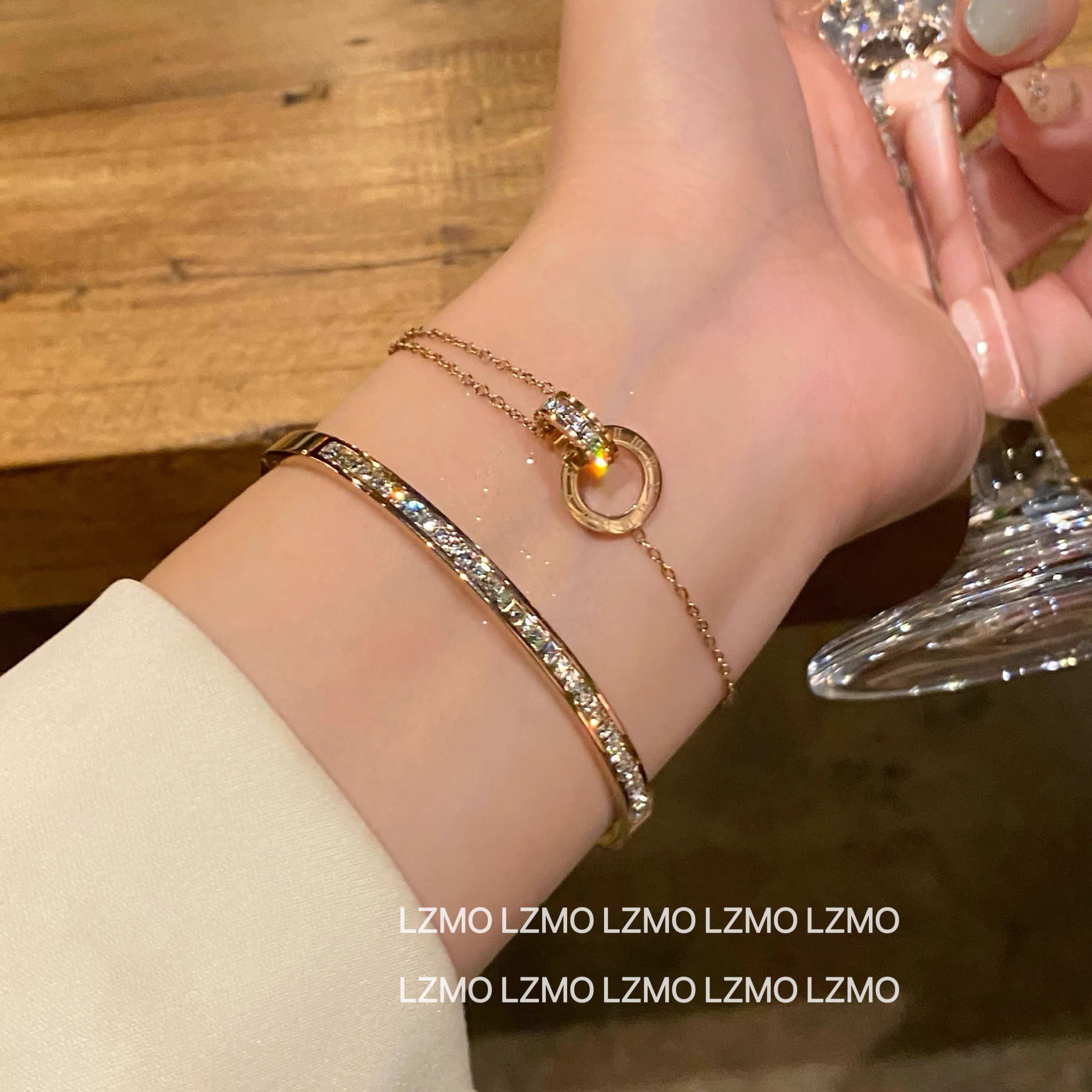 LZMO 钛钢不掉色满天星手镯叠戴环环相扣手链女韩版简约百搭手饰