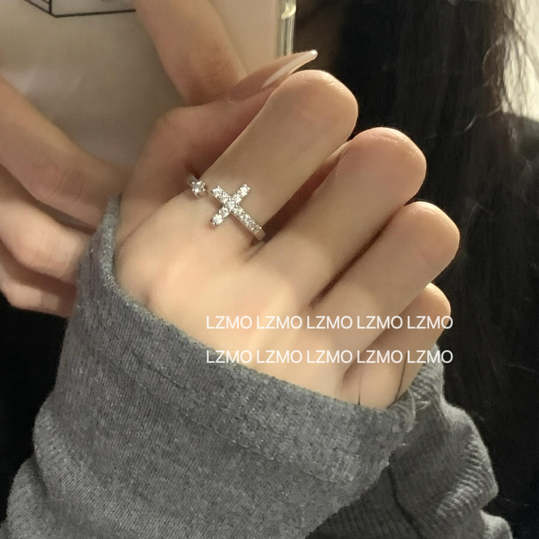 LZMO 闪钻十字架戒指女ins满钻轻奢高级感开口可调节食指戒情侣戒