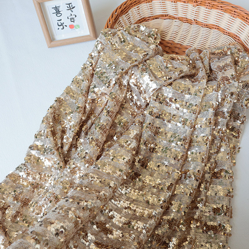 婚庆婚礼金色亮片弹力纱舞台服装桌布生日派对甜品台布置装饰布料