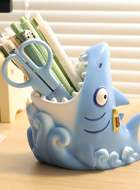 创意鲨鱼笔筒摆件办公室桌面装饰品收纳工位解压生日抽象恶搞礼物