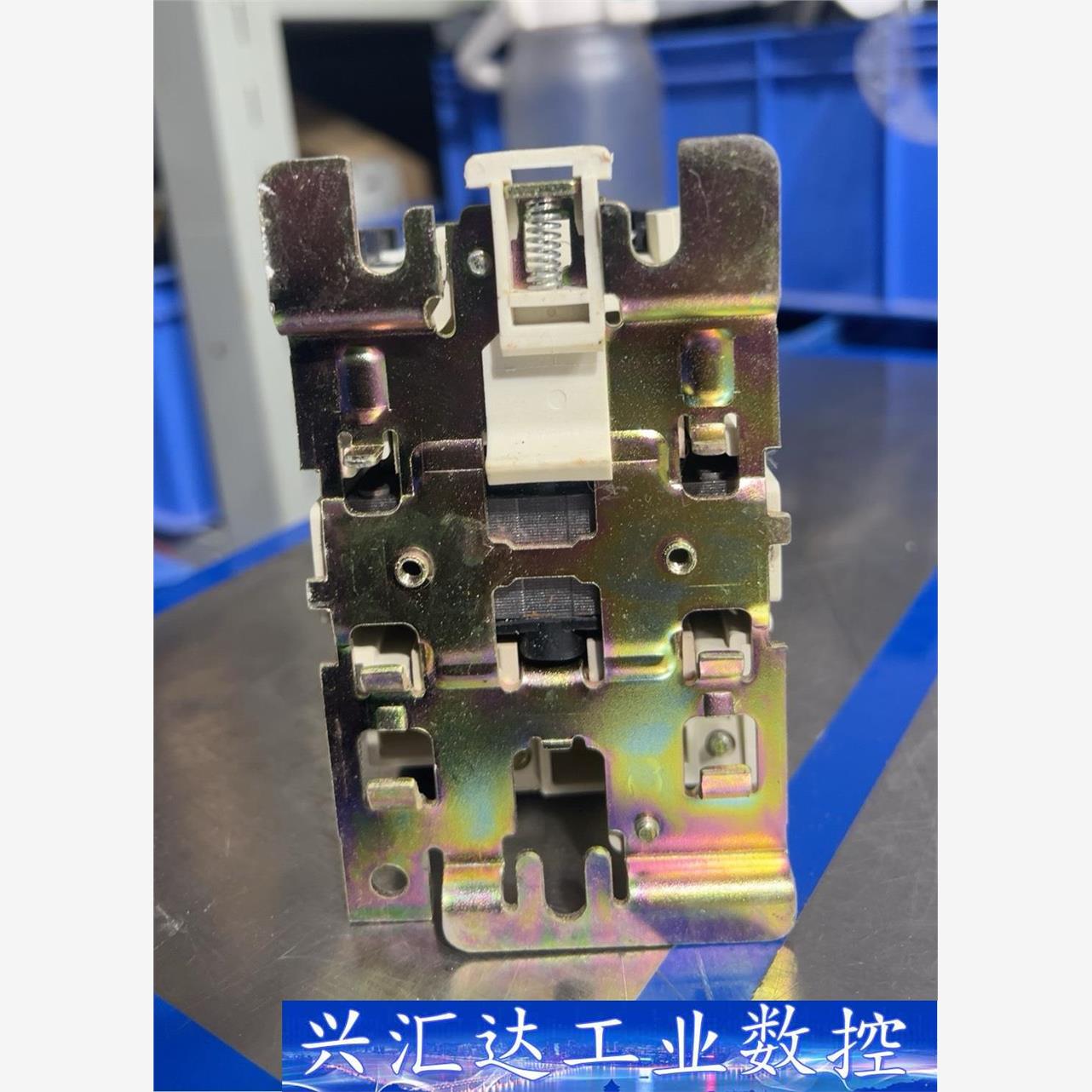 库存未上机 施耐德交流接触器 LC1 D40 11  原装全  询价下单