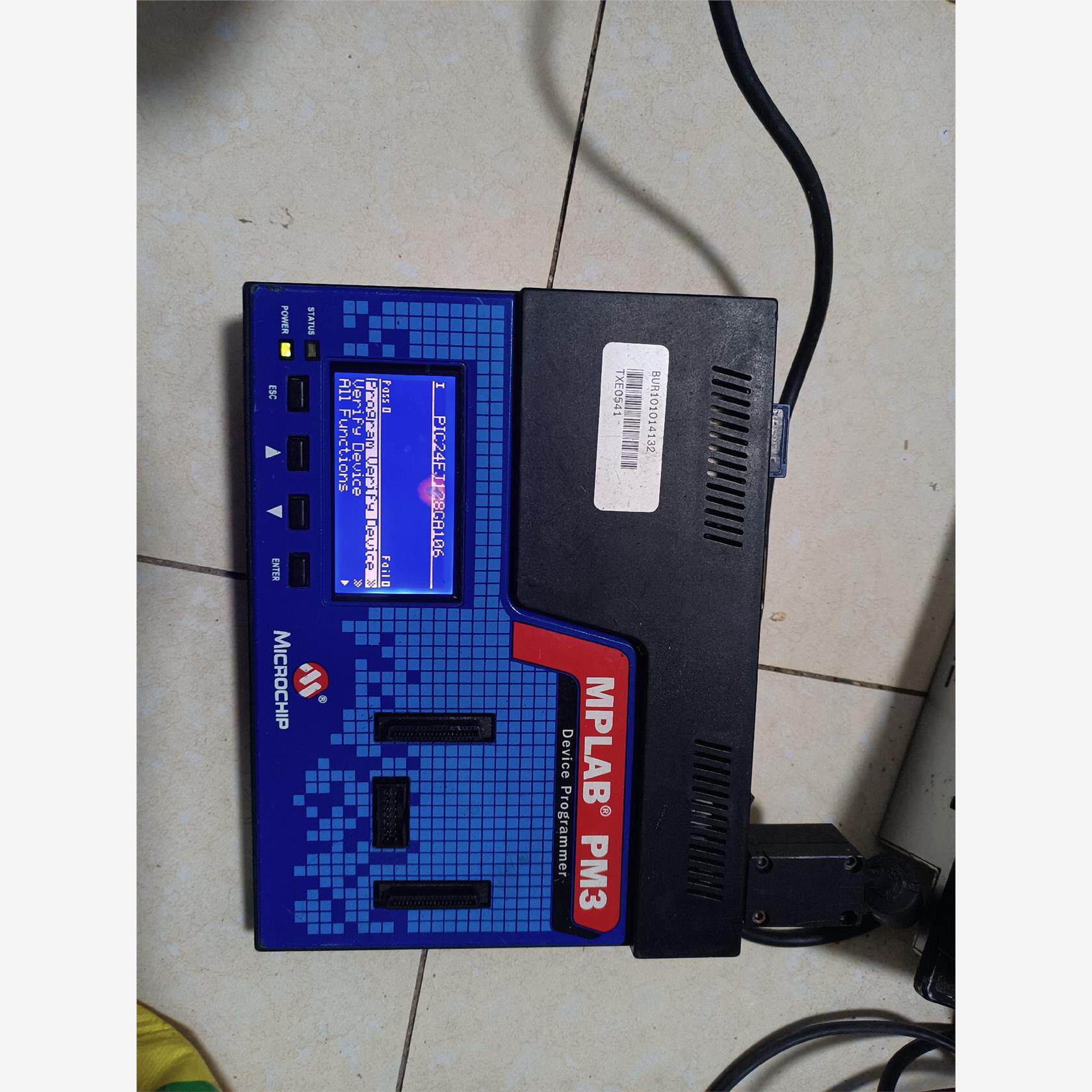 Microchip 编程器烧录器MPLAB PM3，物品如图