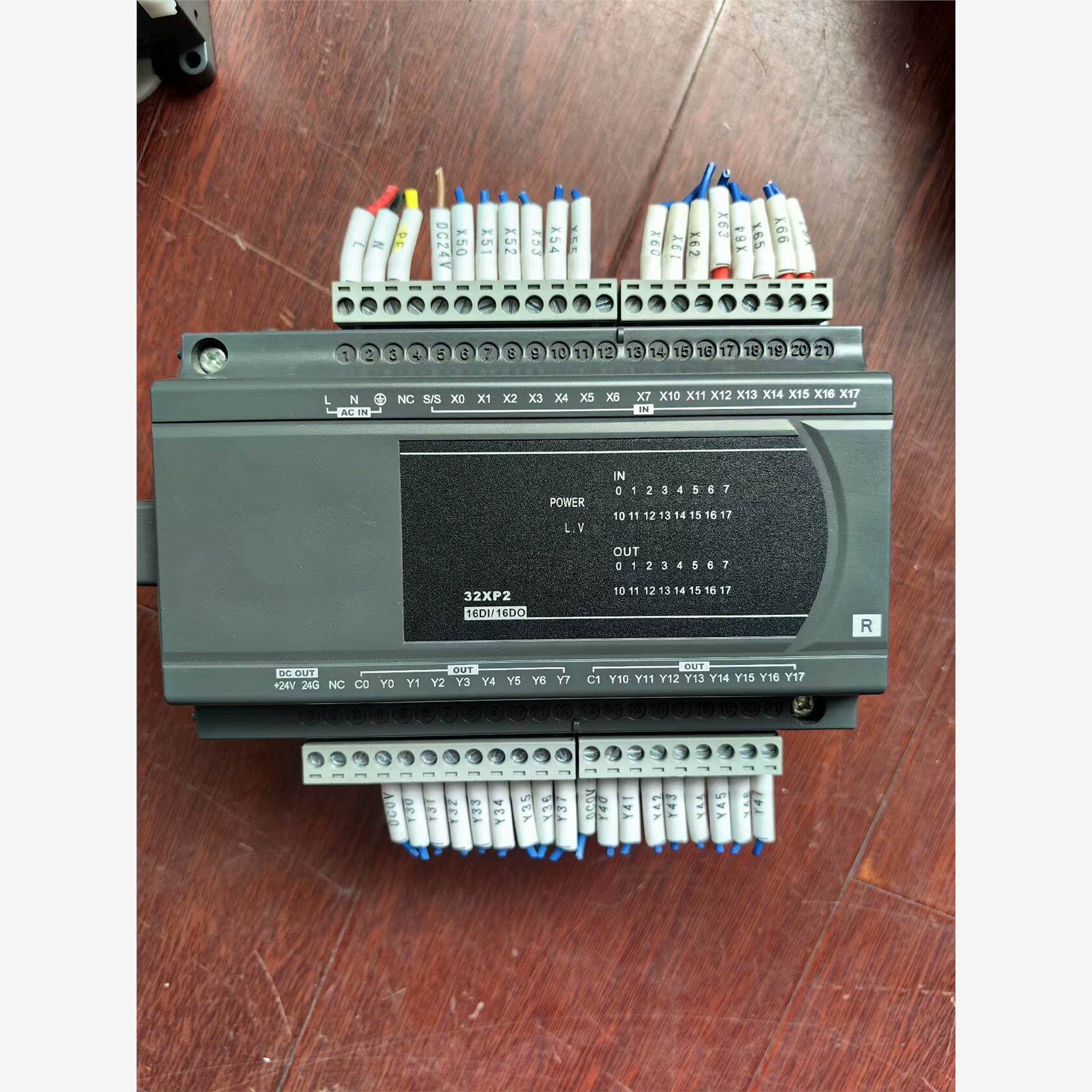 台达PLC模块DVP32XP200R数量4台，年份2020年