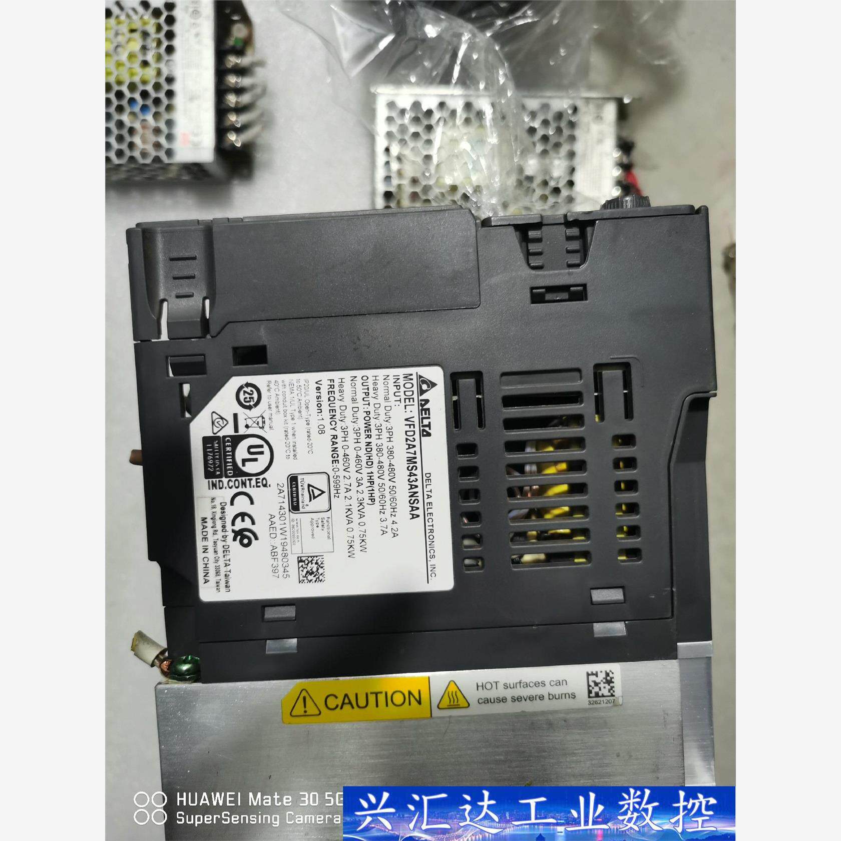 台达变频器VFD2A7MS43ANSAA，3台，成色漂亮，拆  询价下单