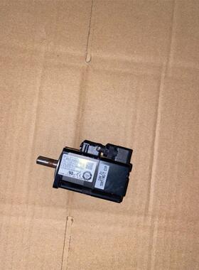 SGMJV-A5ADA21 安川伺服电机