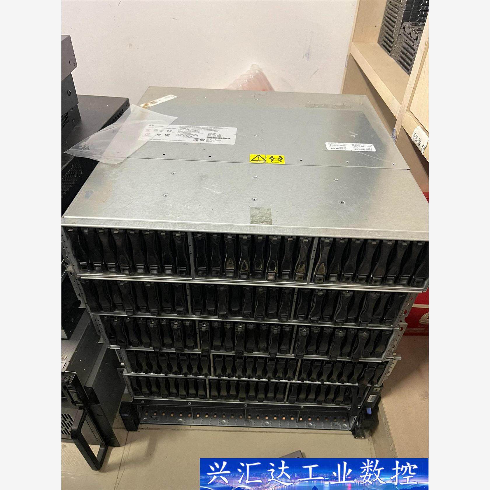 netapp 5350 双电双控制器 硬盘柜 900g 2.  询价下单