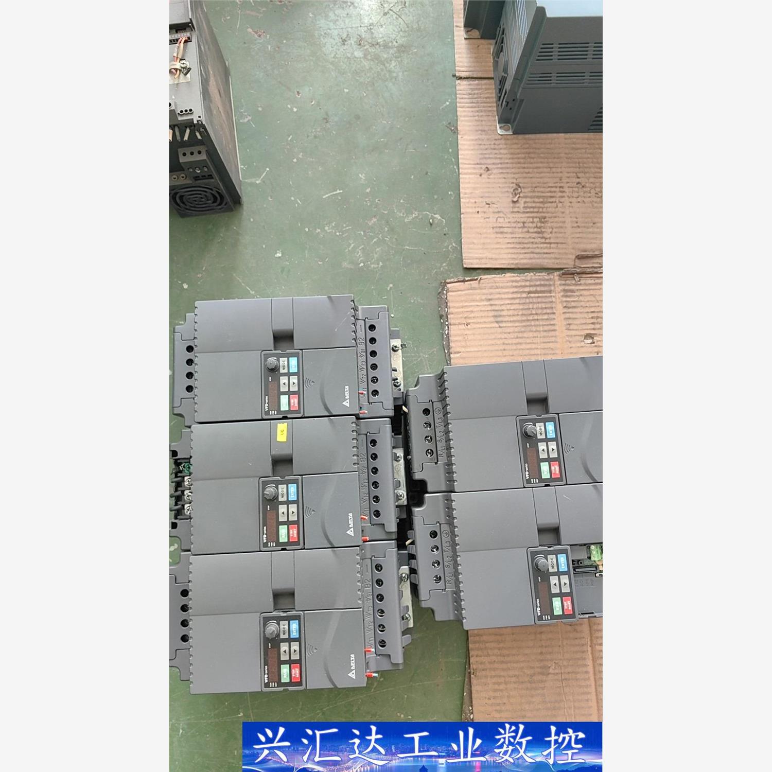 台达MODEL.VFD110E43A变