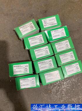 全新施耐德ZB2BWB41C，9个，ZB2BWB31C，2个  询价下单