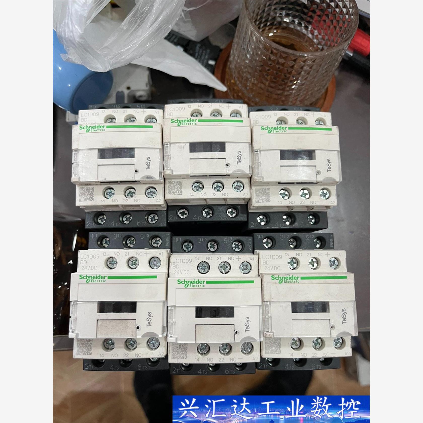 施耐德LC1D09BDC 直流接触器  询价下单