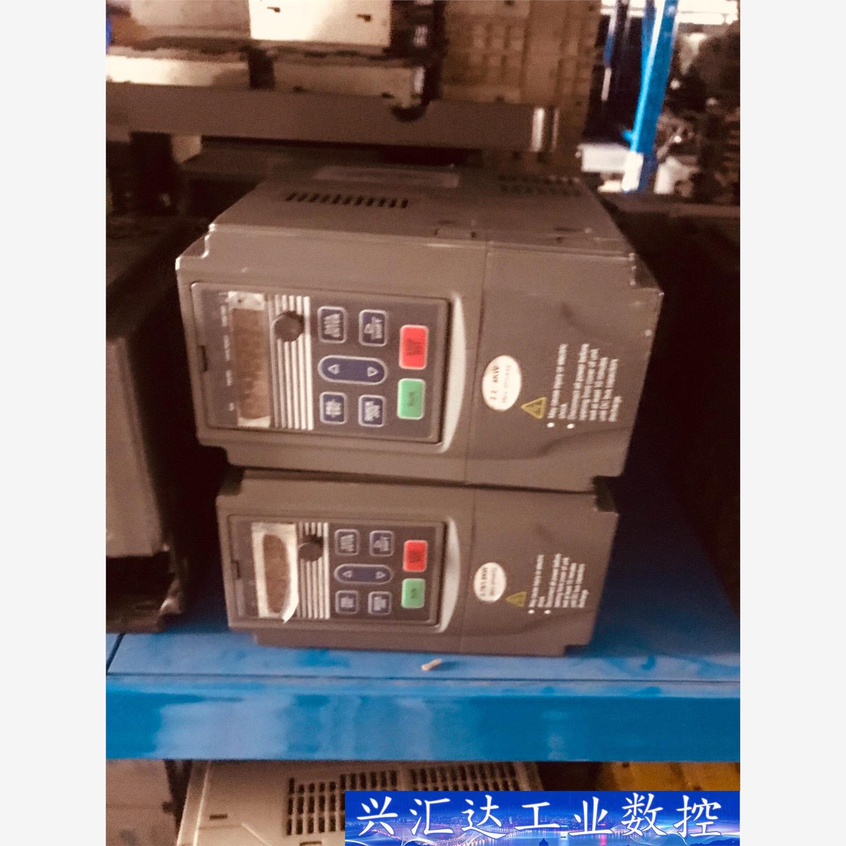 XD300-2R2G/004P-T4 贴牌迈凯诺变频器 2.  询价下单