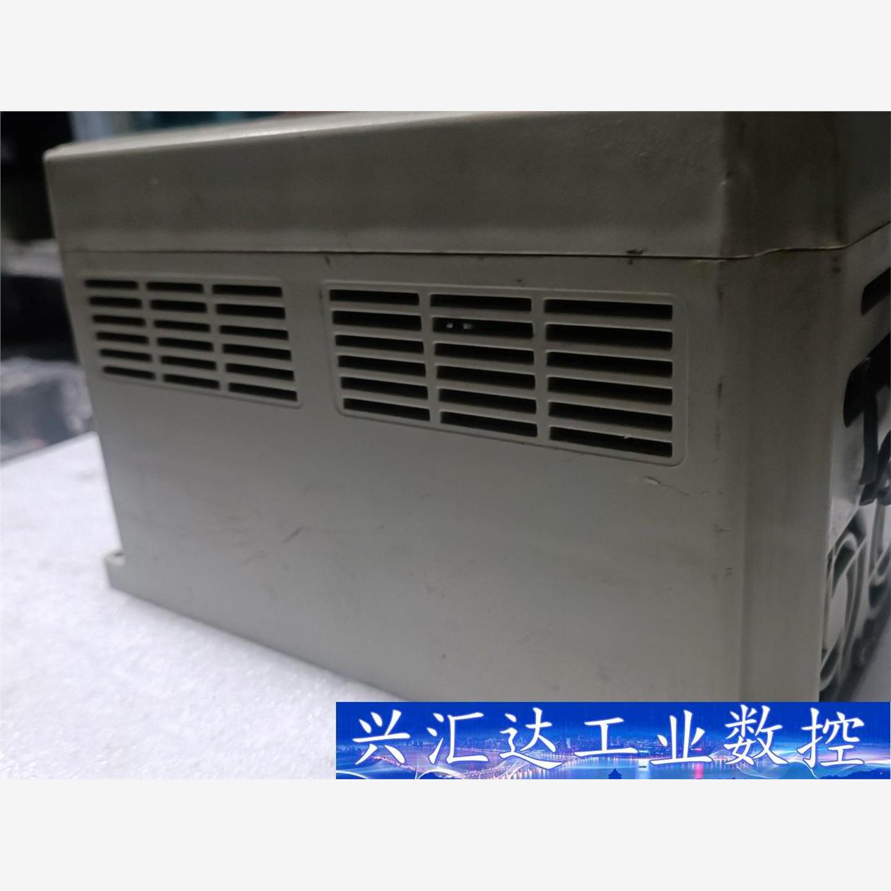 三晶变频器V004G3/V5R5P3  4KW/5.5KW测  询价下单