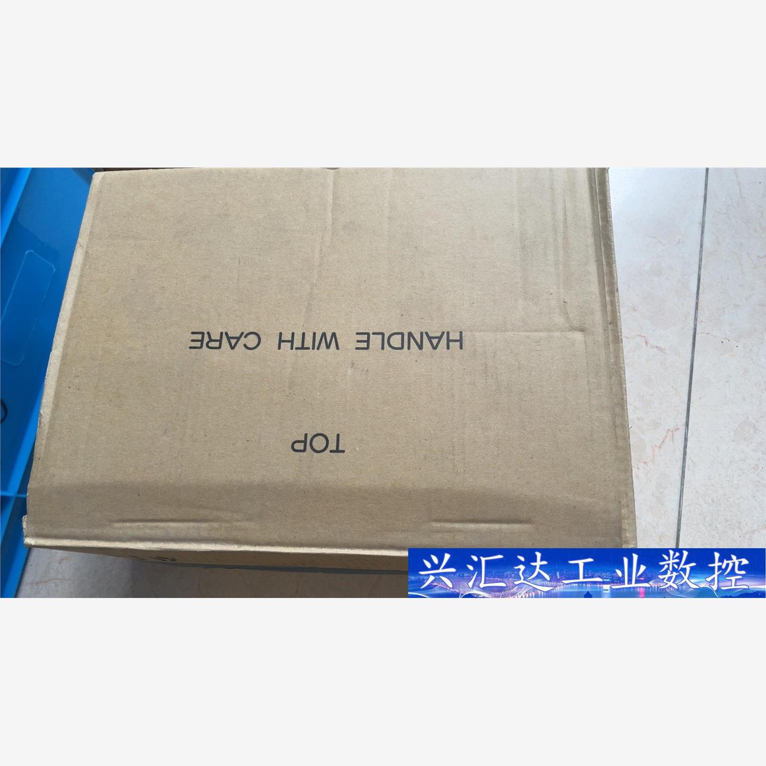 富士电机 GYS152D5-RB2-B 盒子比较差 东西没有 议价商品