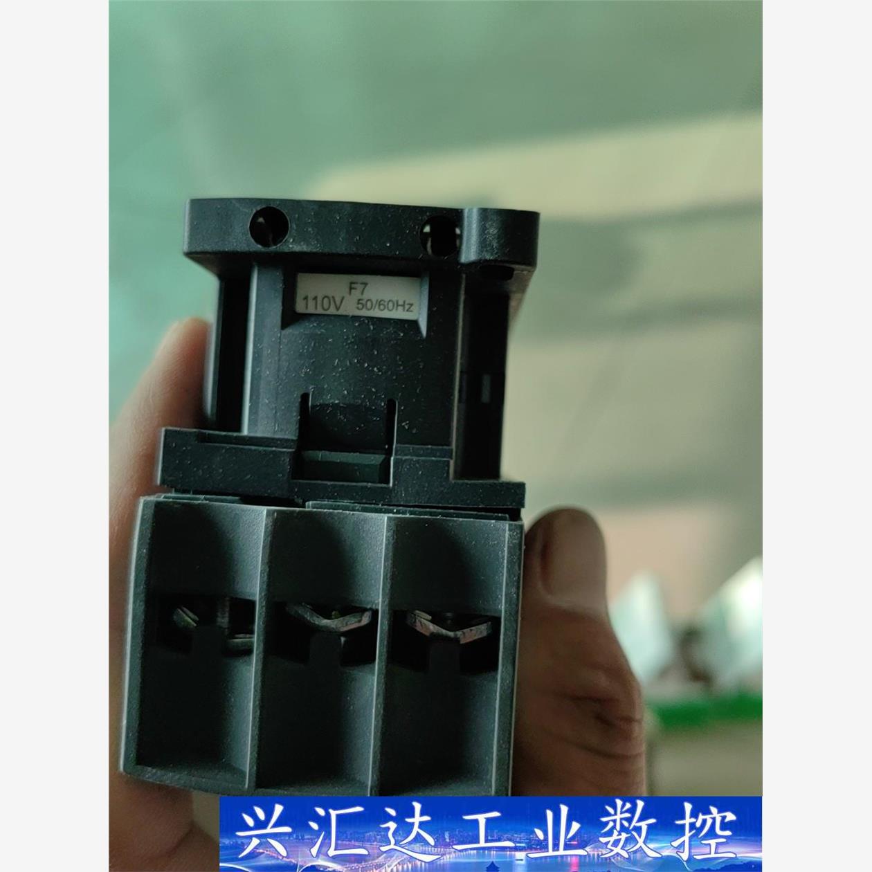 施耐德接触器LC1E2510M5N  15只220V  询价下单